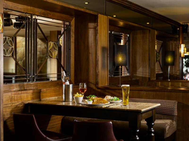 スタンフォード アームズ ホテル (Strangford Arms Hotel)の写真