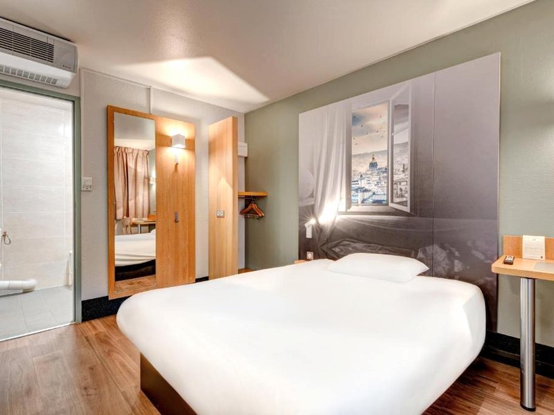 B&B HOTEL Louveciennesの写真