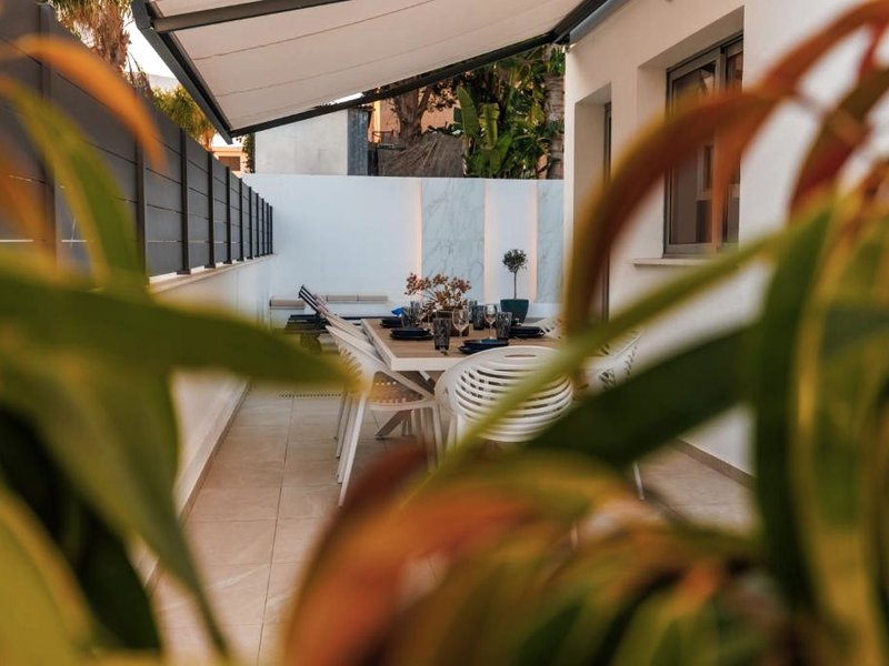 Cozy Breeze - Chic villa with amazing pool & bbqの写真