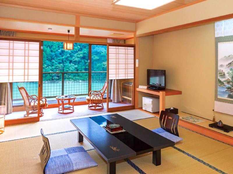 湖泉閣 吉乃屋 (Kosenkaku Yoshinoya)の写真