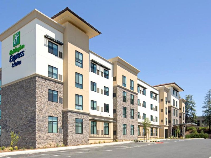 ホリデイ イン エクスプレス アンド スイーツ バレンシア サンタクラリタ バイ IHG (Holiday Inn Express and Suites Valencia - Santa Clarita By IHG)の写真