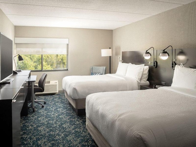 フォー ポインツ バイ シェラトン ミルウォーキー ノース ショアー (Four Points by Sheraton Milwaukee North Shore)の写真