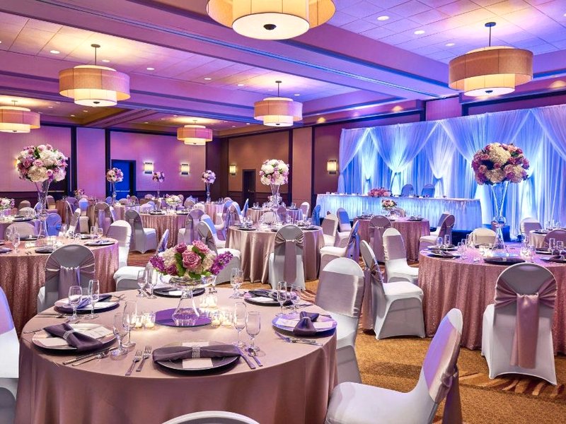 フォー ポインツ バイ シェラトン ミルウォーキー ノース ショアー (Four Points by Sheraton Milwaukee North Shore)の写真