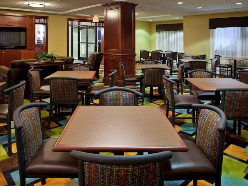 Holiday Inn Express Grove City - Premium Outlet Mall By IHGの写真