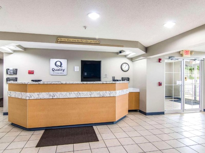 Quality Inn & Suites Grove City-Outlet Mallの写真