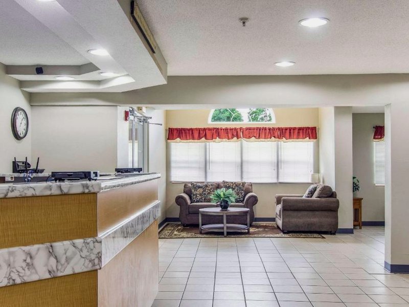 Quality Inn & Suites Grove City-Outlet Mallの写真