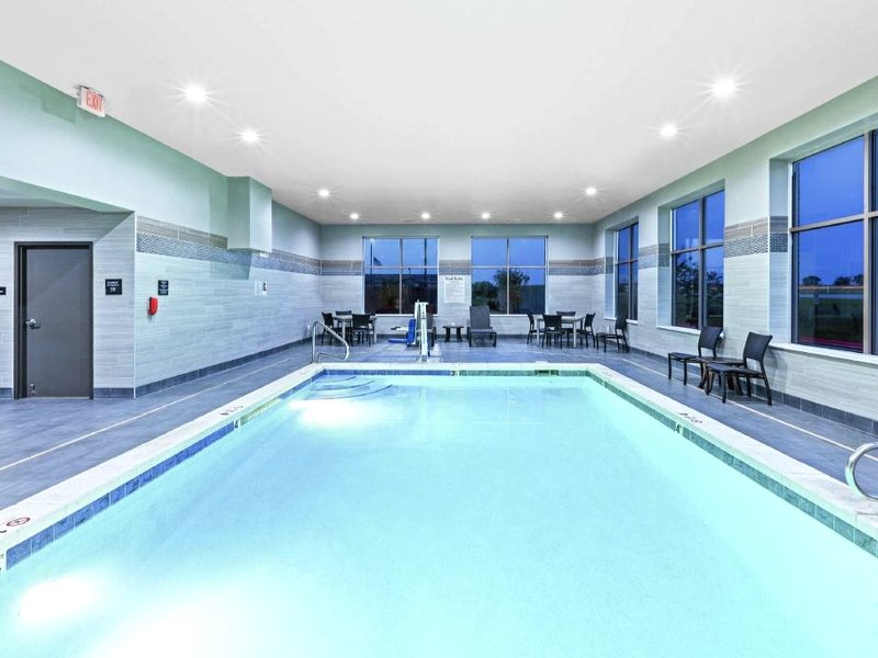 Hampton Inn by Hilton Gardner Conference Centerの写真