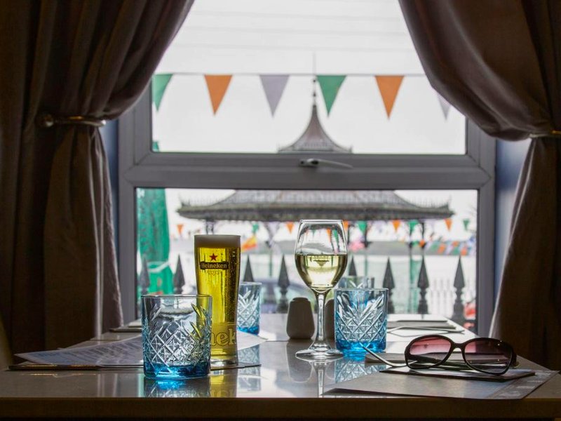 Commodore Hotelの写真