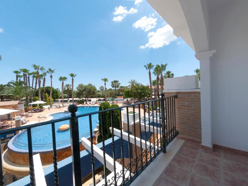 ホテル ラ ラグーナ スパ&ゴルフ (Hotel La Laguna Spa & Golf)の写真