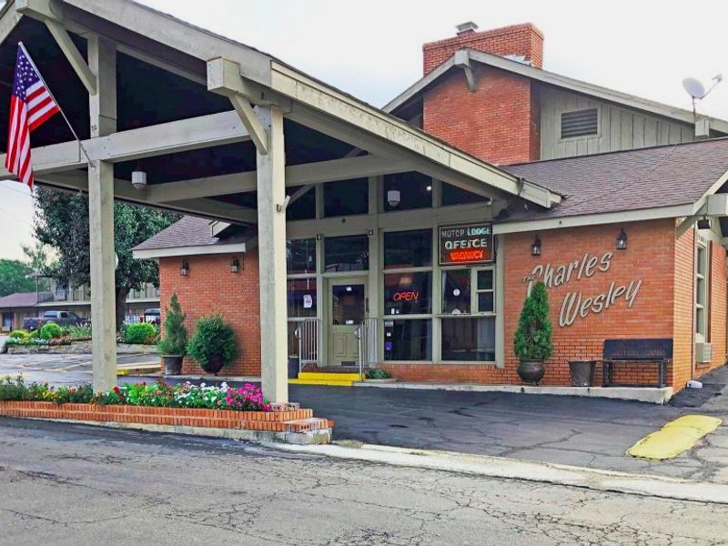 チャールズ ウェズレー モーター ロッジ ブロークン ボウ (Charles Wesley Motor Lodge Broken Bow)の写真