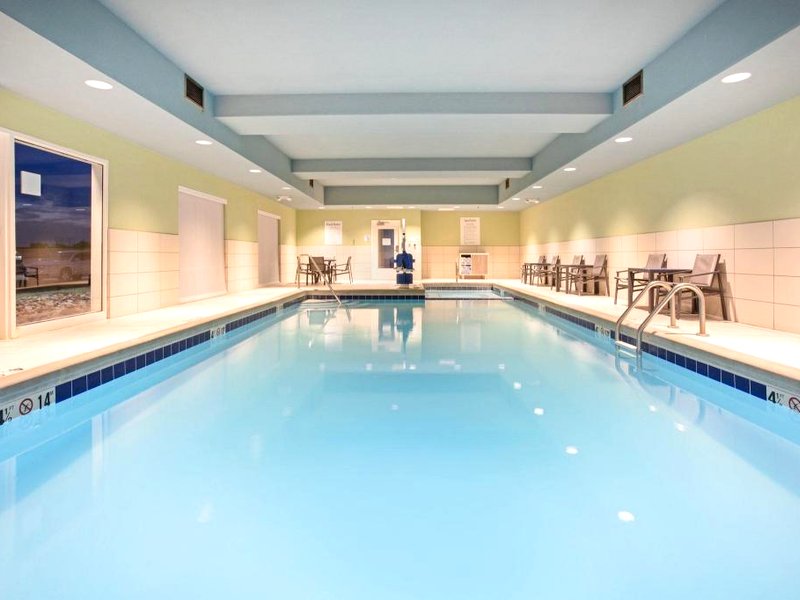 ホリデイ イン エクスプレス ＆ スイーツ グレート ベンド バイ IHG (Holiday Inn Express & Suites Great Bend By IHG)の写真