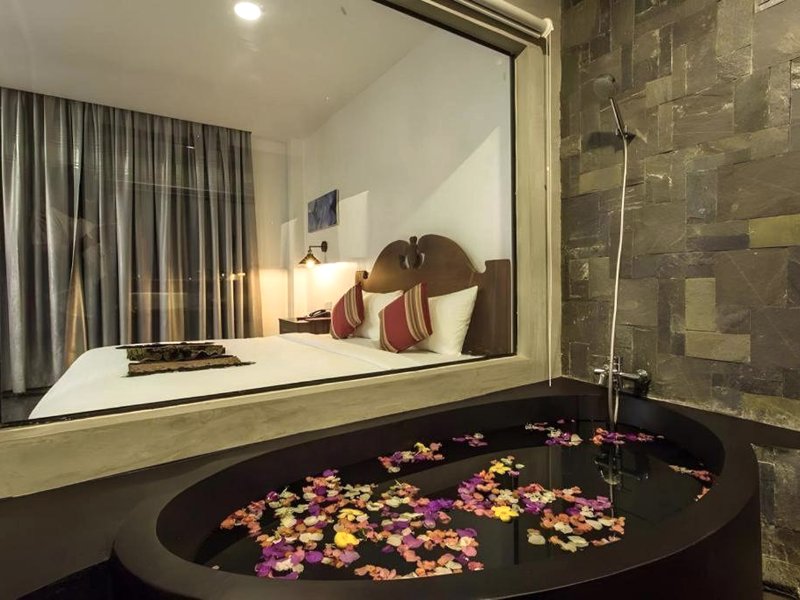 ヤク ロム ホテル (Yeak Loam Hotel)の写真