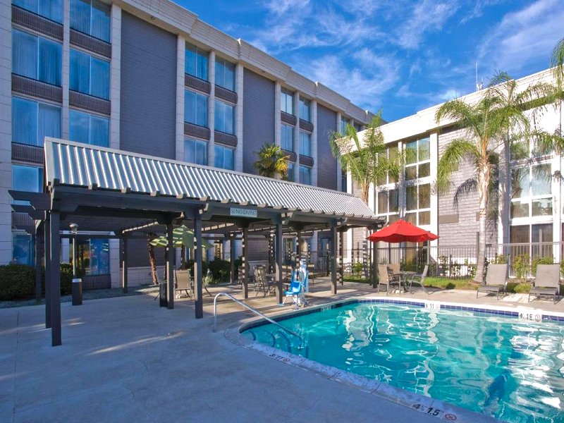 ダブルツリー バイ ヒルトン チコ (DoubleTree by Hilton Chico)の写真