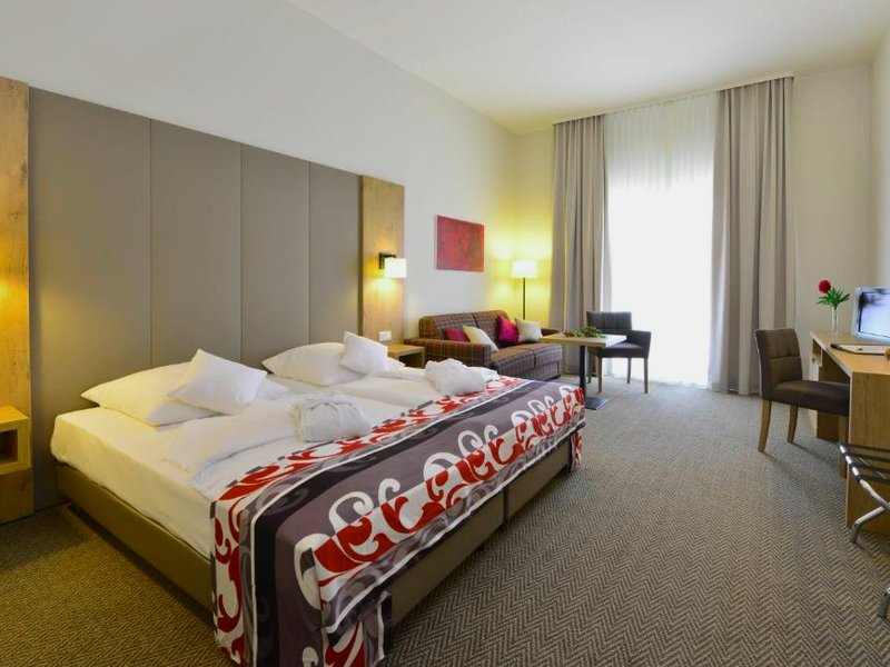 サンテ ロイヤル ホテル ＆ ガスウンダヘイツリゾート ヴァルムバート ヴォルケンシュタイン (Sante Royale Hotel- & Gesundheitsresort Warmbad Wolkenstein)の写真