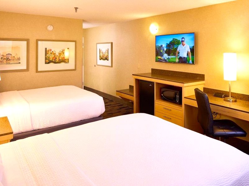 リブイン ホテル シンシナティ シャロンビル コンベンション センター (LivINN Hotel Cincinnati / Sharonville Convention Center)の写真