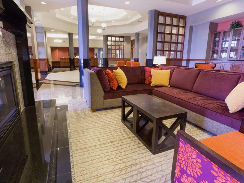 ドルーリー イン & スイーツ シンシナティ シャロンビル (Drury Inn & Suites Cincinnati Sharonville)の写真