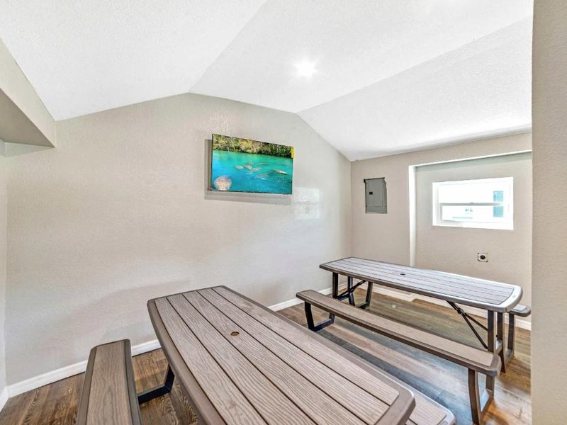 Sunny Studio Sleeps 4 Near Crystal Riverの写真