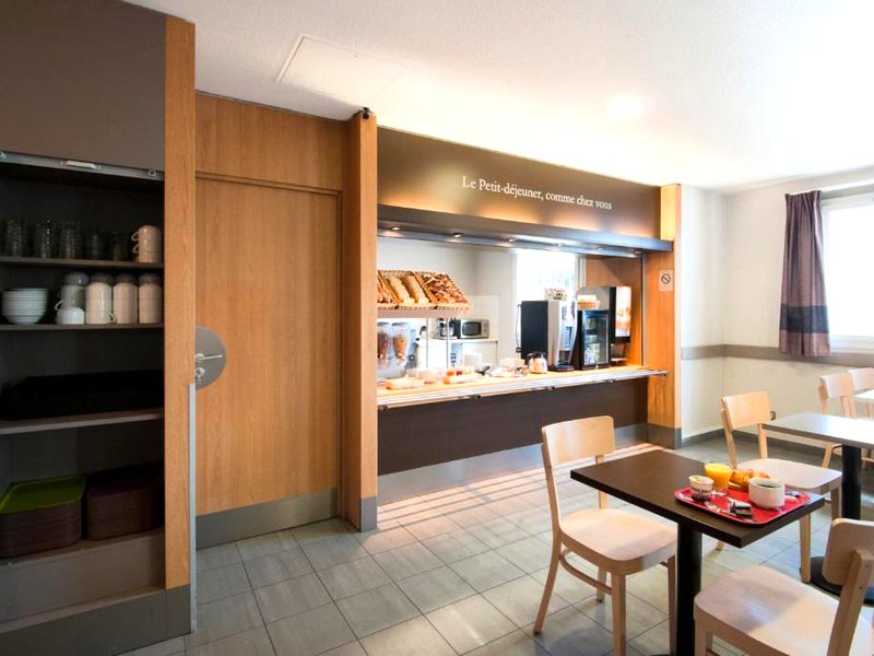 B&B HOTEL Lyon Grand Stade Meyzieuの写真