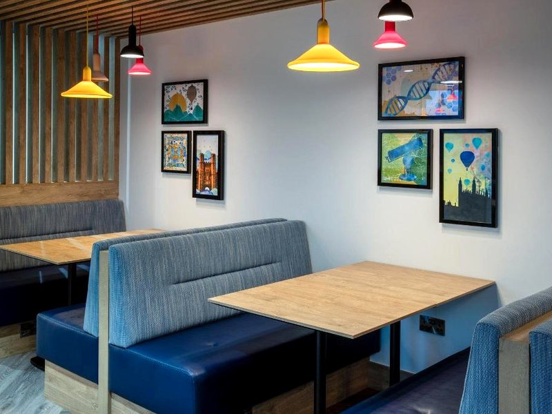 Holiday Inn Express Cambridge West Cambourne By IHGの写真