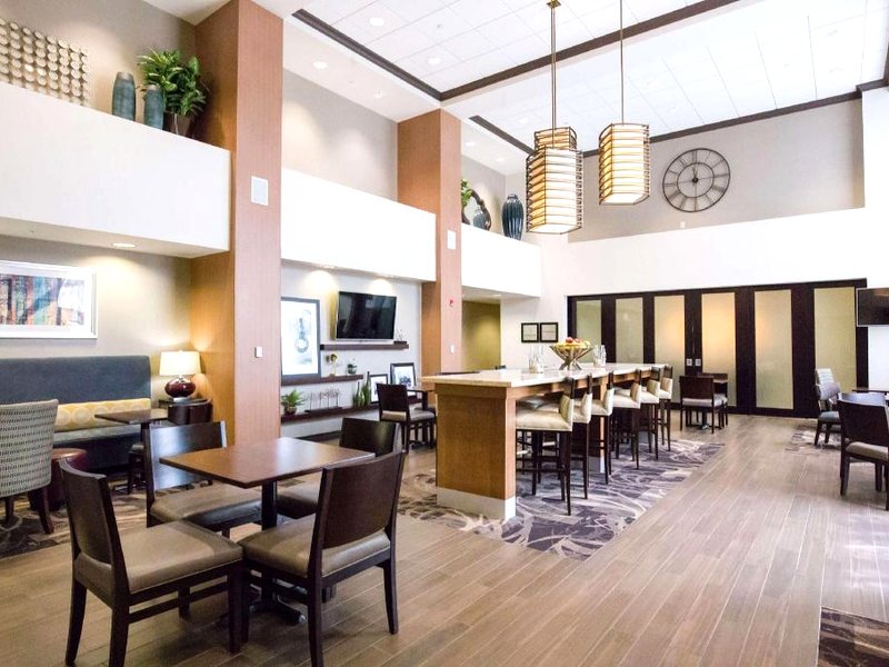 Hampton Inn & Suites Pittsburgh/Harmarvilleの写真