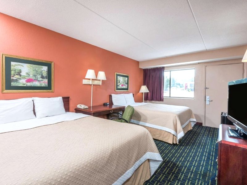 デイズ イン バイ ウィンダム ピッツバーグ ハーマービル (Days Inn by Wyndham Pittsburgh-Harmarville)の写真