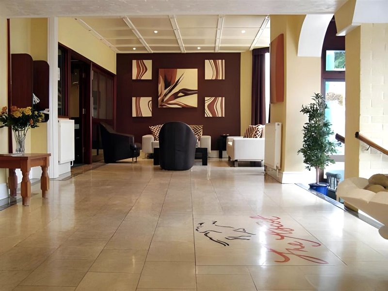 Ascot Hotelの写真