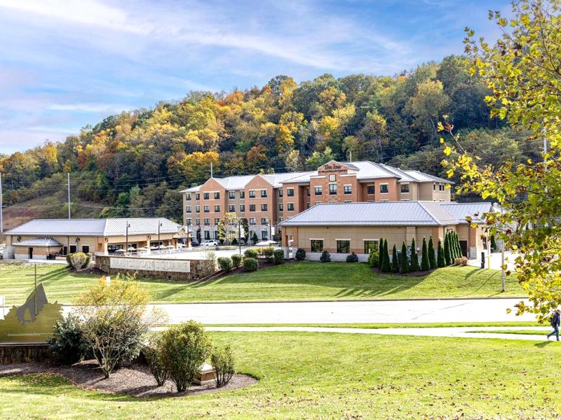 ベストウェスタン プラス フランシスカン スクエア イン&スイーツ ステューベンビル (Best Western Plus Franciscan Square Inn & Suites - Steubenville)の写真