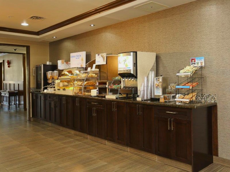 Holiday Inn Express Hotel & Suites Vernon By IHGの写真