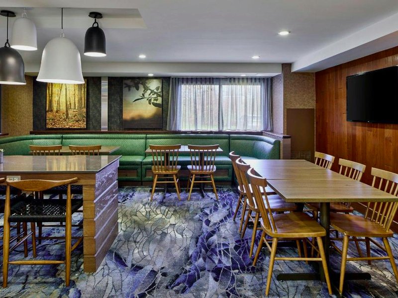 フェアフィールド イン アンド スイーツ ロチェスター イースト (Fairfield Inn and Suites Rochester East)の写真