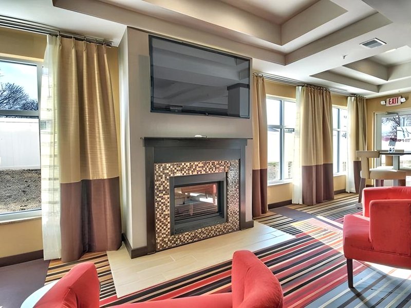 Holiday Inn Express & Suites New Martinsville By IHGの写真