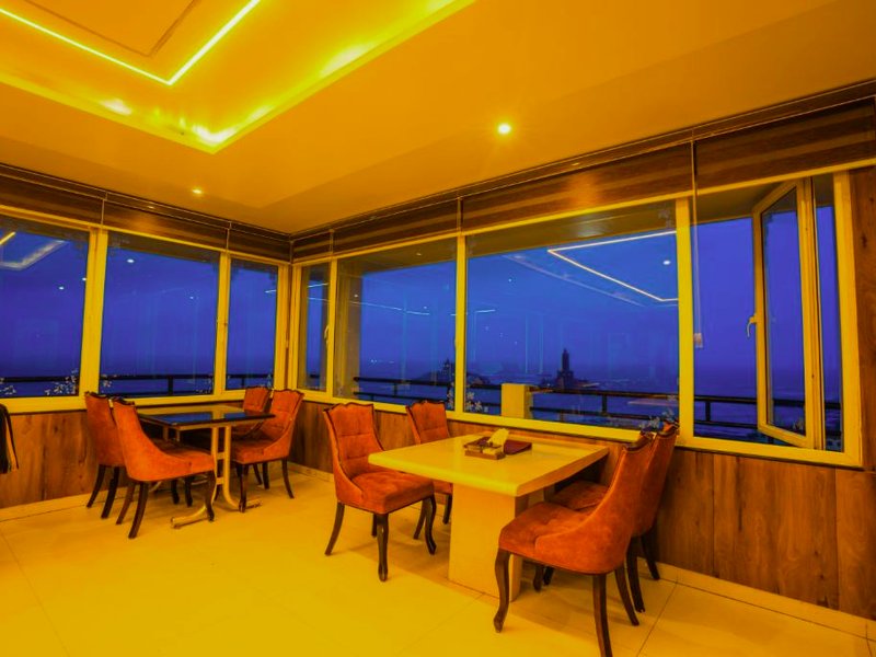 ザ シーショア ホテル        (The Seashore Hotel)の写真