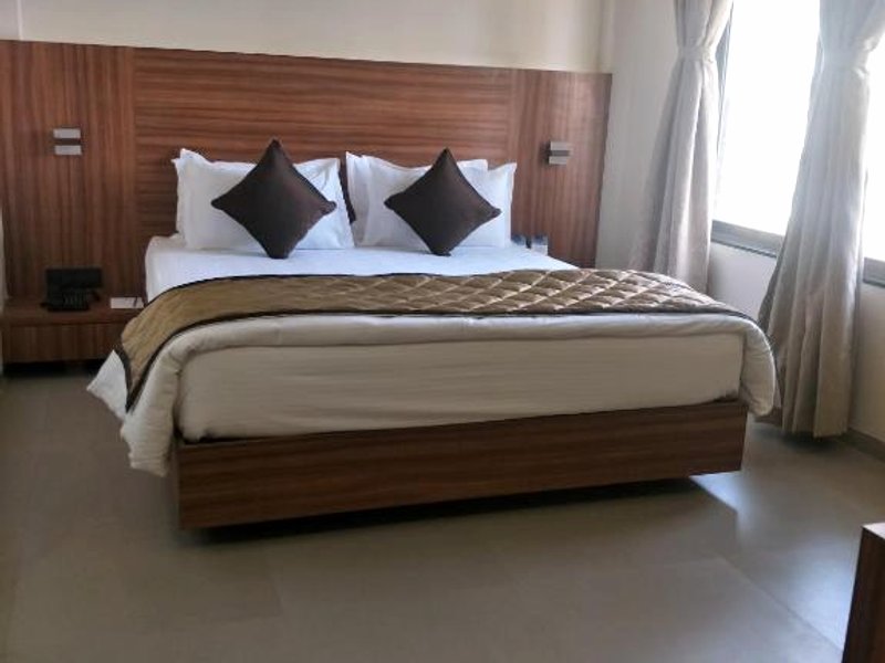 Kyriad Hotel Solapur by OTHPLの写真
