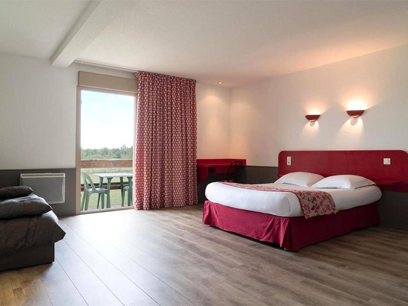 Logis Hotel Restaurant La Vieille Ferme, Macon Nordの写真