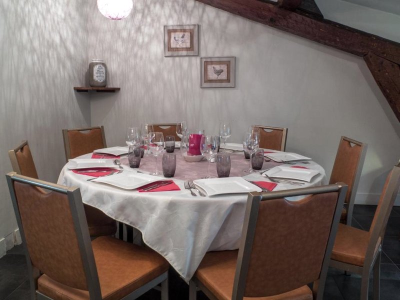 Logis Hotel Restaurant La Vieille Ferme, Macon Nordの写真