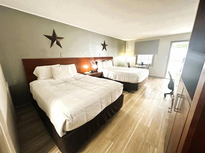 Harvest Drive Family Inn - Renovated Roomsの写真