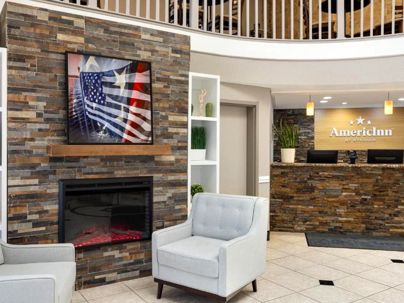 AmericInn by Wyndham Grand Rapids Airport Northの写真