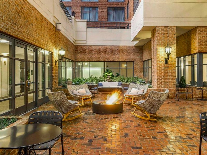 Sheraton Suites Old Town Alexandriaの写真