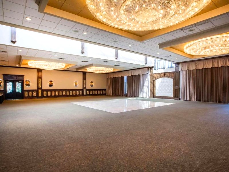 デイズ イン&スイーツ バイ ウィンダム ロチェスター ヒルズ MI (Days Inn & Suites by Wyndham Rochester Hills MI)の写真
