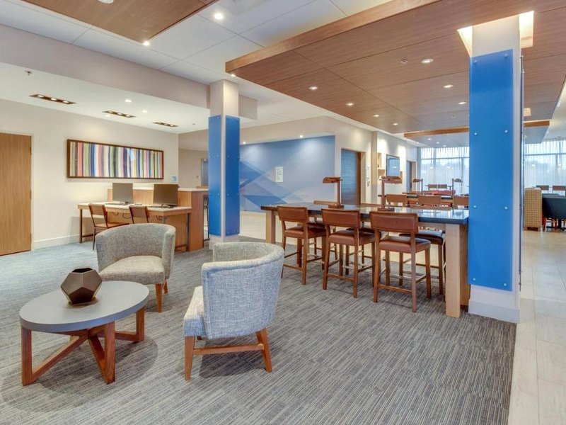 Holiday Inn Express & Suites Union City By IHGの写真