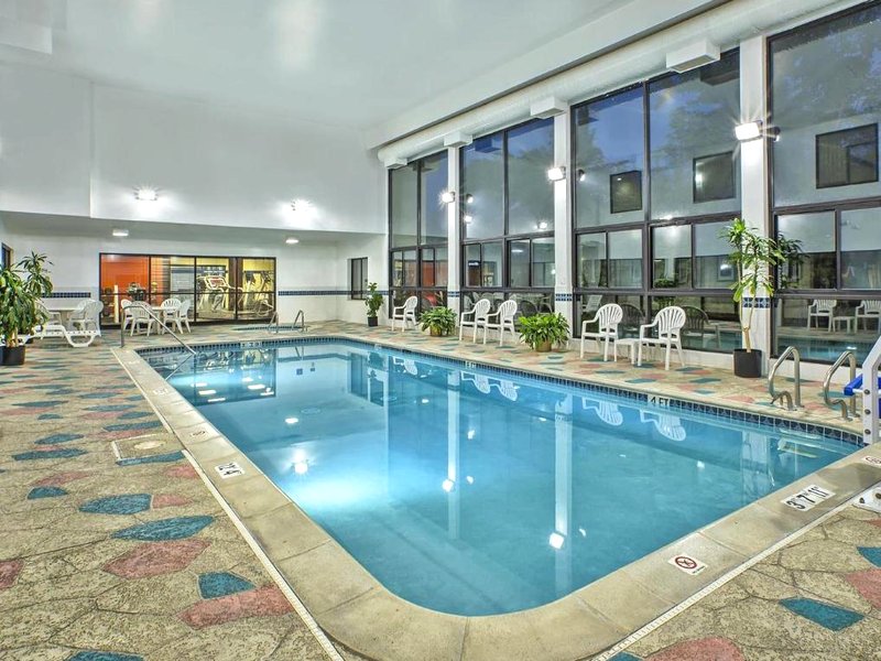 ハンプトン イン デトロイト ベルビル エアポート (Hampton Inn Detroit/Belleville-Airport Area)の写真