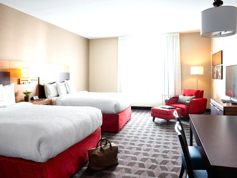 TownePlace Suites Detroit Bellevilleの写真