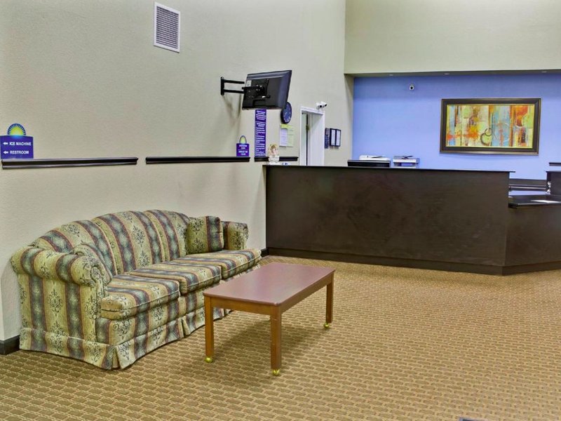 デイズ イン バイ ウィンダム ローレンスビル (Days Inn by Wyndham Lawrenceville)の写真