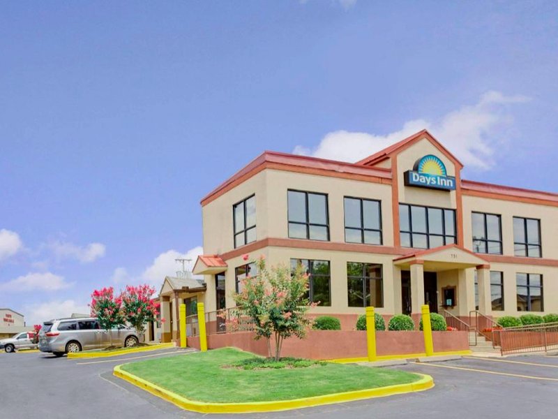 デイズ イン バイ ウィンダム ローレンスビル (Days Inn by Wyndham Lawrenceville)の写真