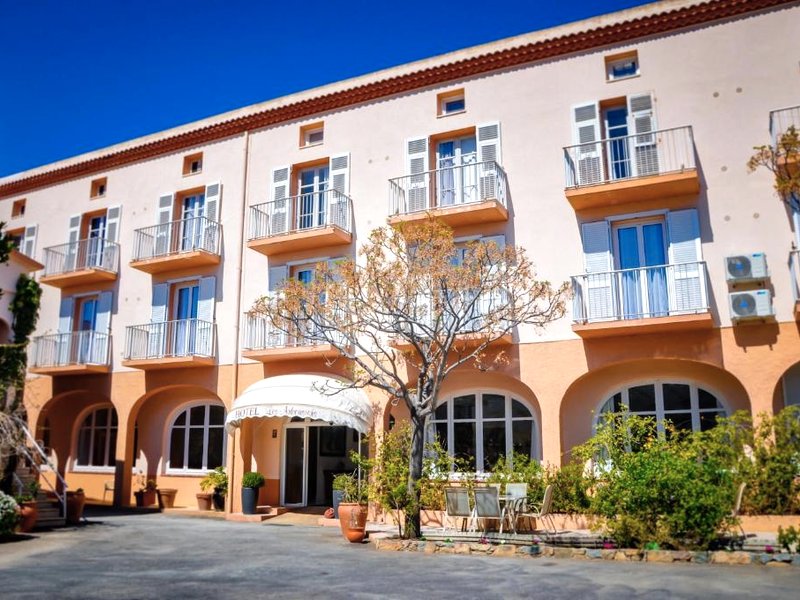 Hotel les Arbousiersの写真
