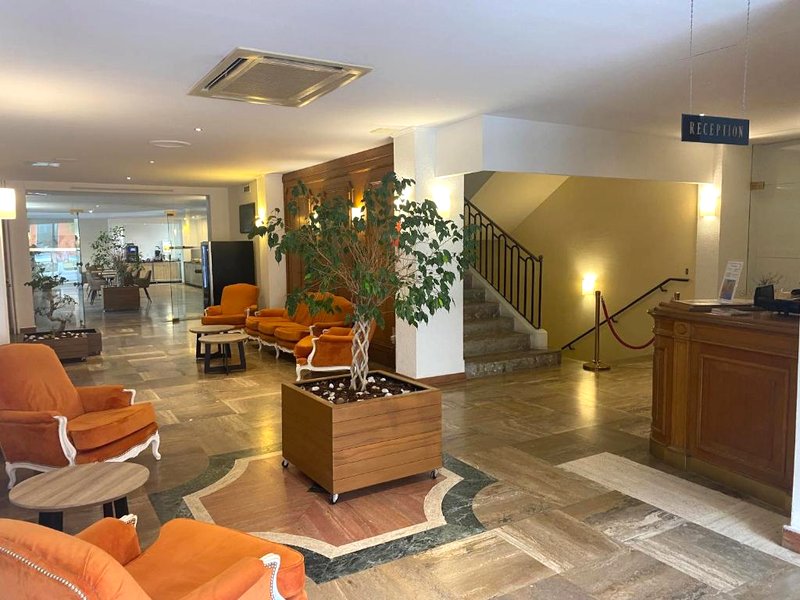 グランド オテル デ カルヴィ (Grand Hotel De Calvi)の写真