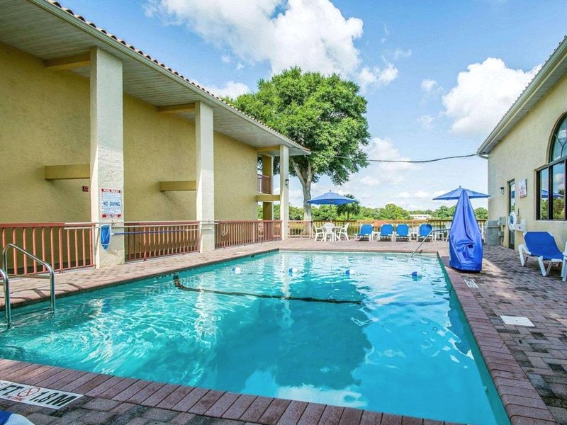 Quality Inn & Suites Mt Dora Northの写真