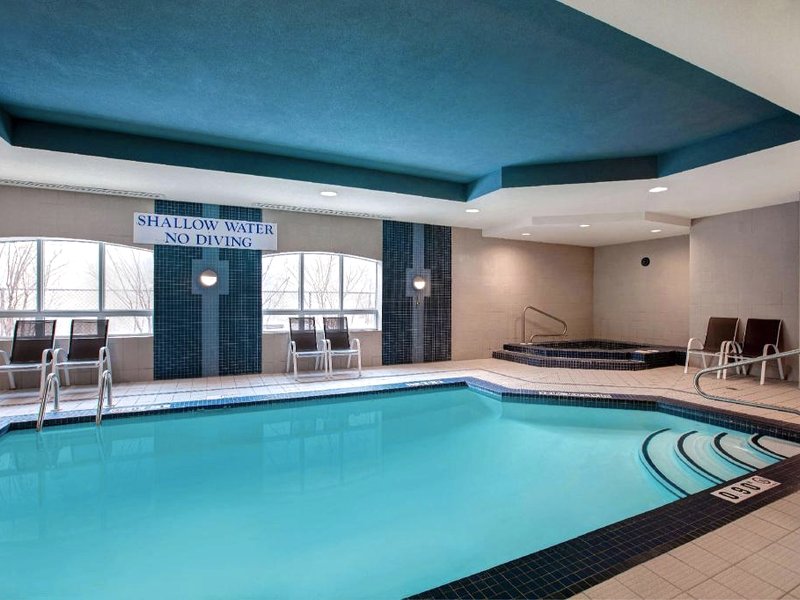 デイズ イン&スイーツ バイ ウィンダム コリングウッド (Days Inn & Suites by Wyndham Collingwood)の写真