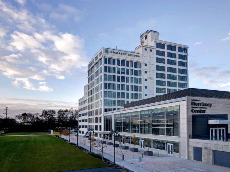 Embassy Suites by Hilton Rockford Riverfrontの写真