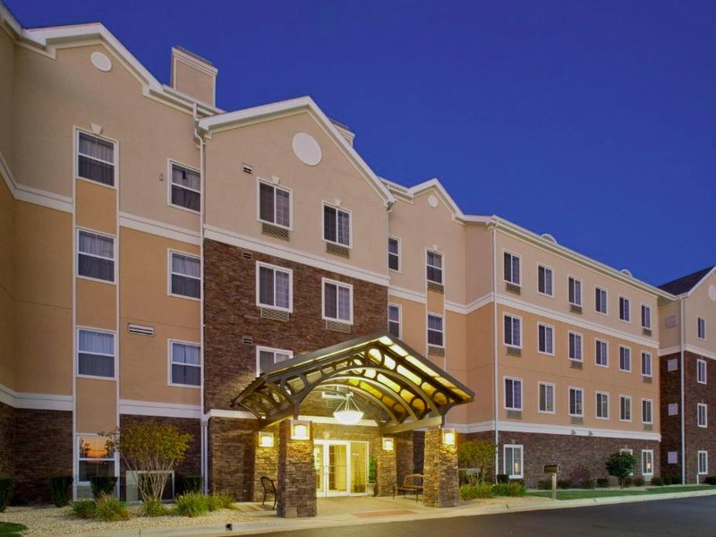 Staybridge Suites Rockford Hotel By IHGの写真