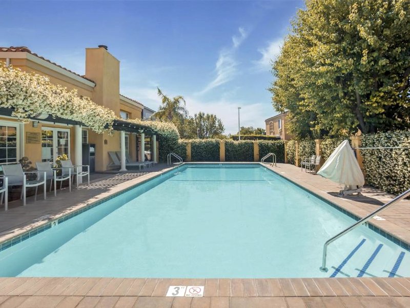 ベストウェスタン プラス イン ディクソン ダヴィス (Best Western Plus Dixon Davis)の写真